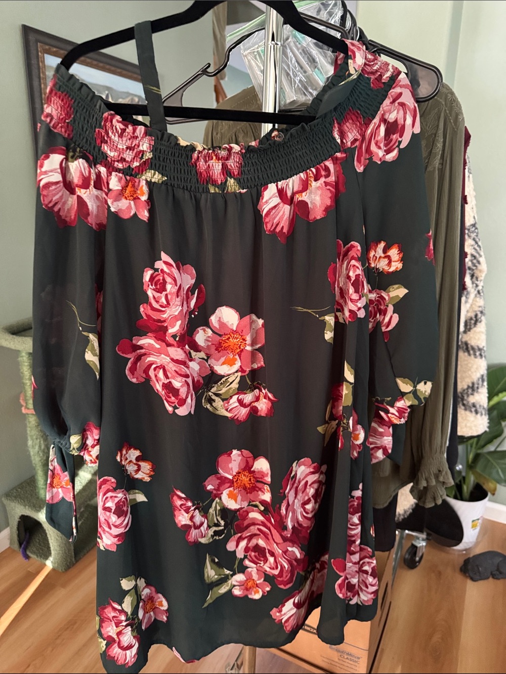 AUW L Off-Shoulder Dark Green Floral Blouse - Women's Top